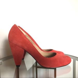Urban Outfitters BDG Suede Coral Pumps